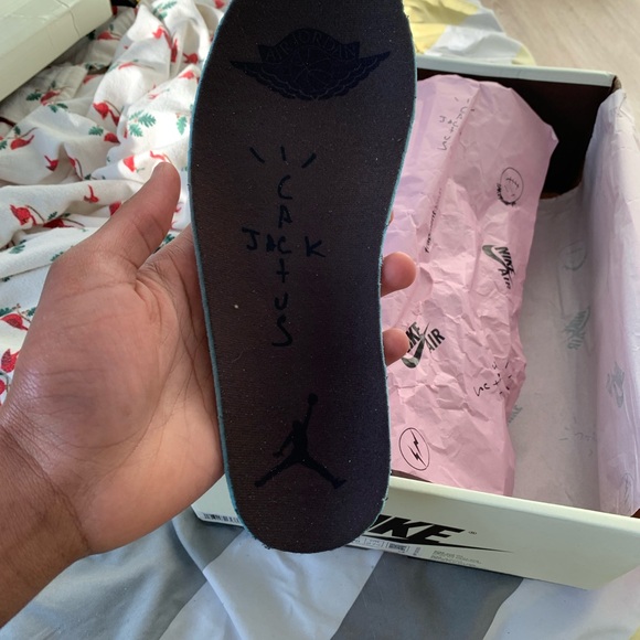 OG Travis - Picture 9 of 11